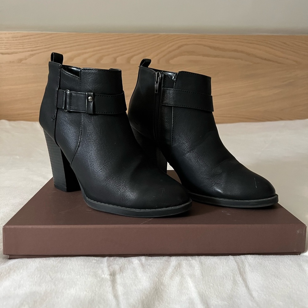Charlotte Russe Black Ankle Booties with Chunky Heel